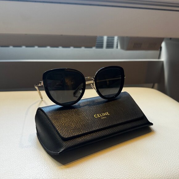 Céline - Metal Frame 22 Sunglasses in Metal and Acetate - Black Gold - Picture 3 of 6